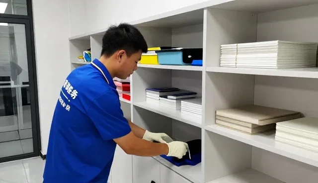 长沙洁家环净家政有限公司提供高品质日常保洁服务满足户外场地需求